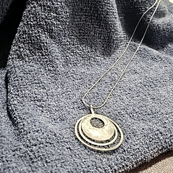 Silpada .925 Sterling Silver Necklace and Pendant. - Picture 1 of 1